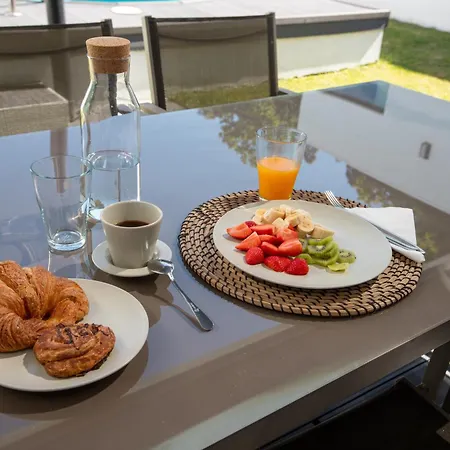 Villa Con Piscina Y Jardin, Santiago De Compostela Teo