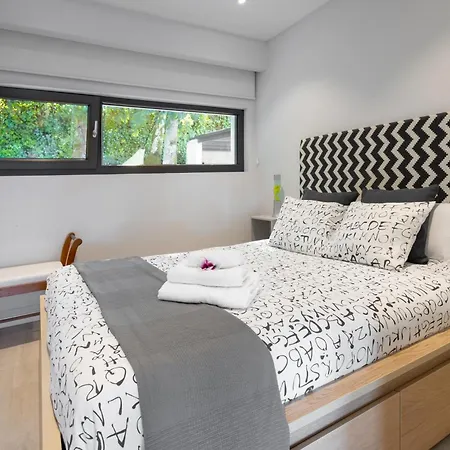 Villa Con Piscina Y Jardin, Santiago De Compostela *