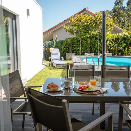 Villa Con Piscina Y Jardin, Santiago De Compostela