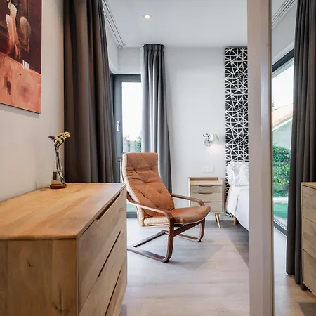 Villa Con Piscina Y Jardin, Santiago De Compostela